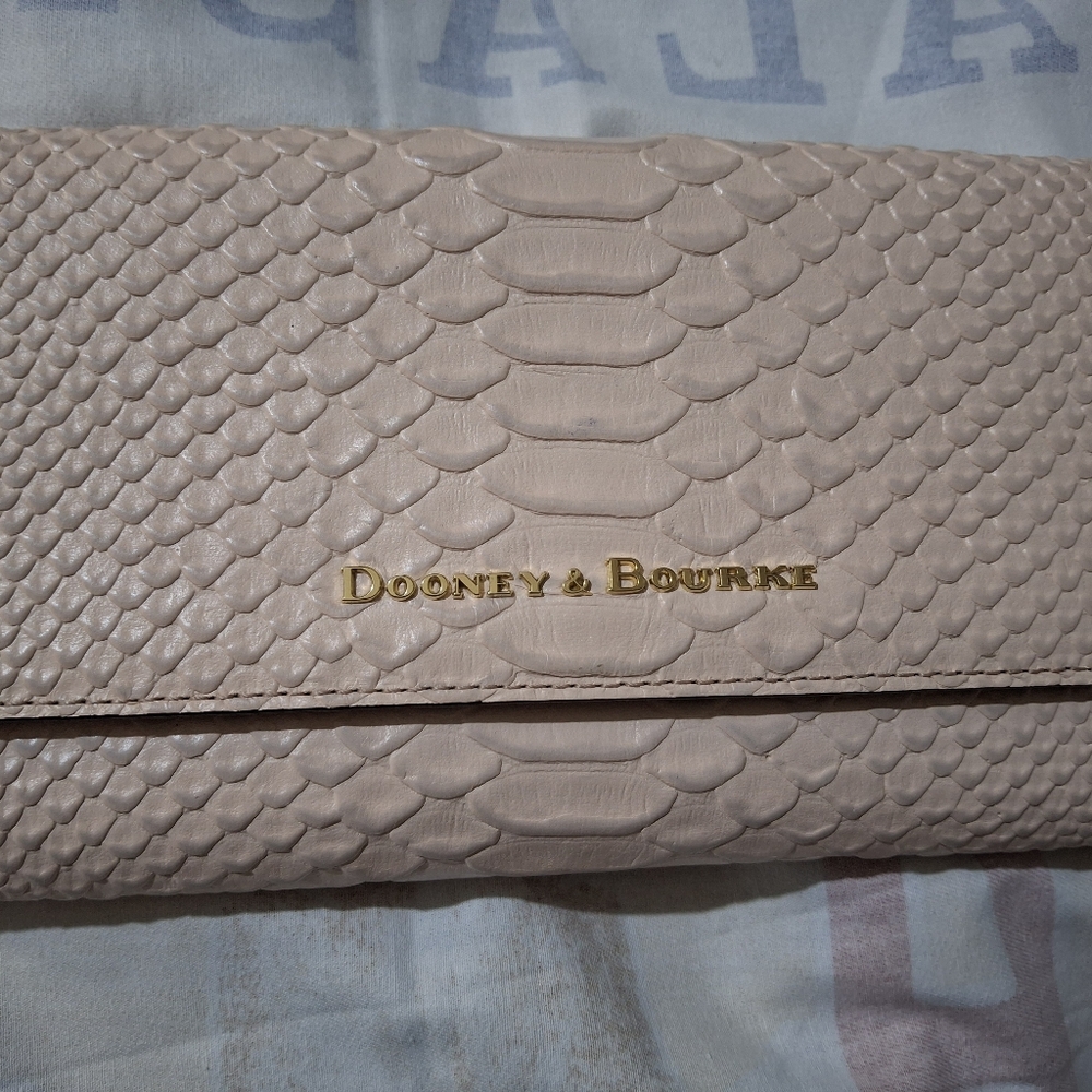 Dooney & Bourke Embossed Python Clutch/ Crossbody - Picture 7 of 7